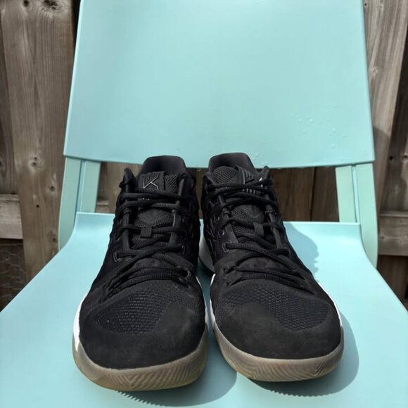 Nike Kyrie 3 "Black Multi" - Picture 3 of 6